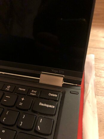 project laptop Lenovo Yoga 370 i5-7e gen 4/8/16GB ssd
