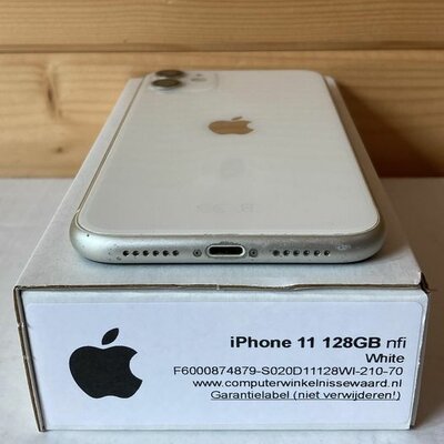 nieuwstaat Apple iPhone 11 128GB wit 6.1" + 12 maanden garantie